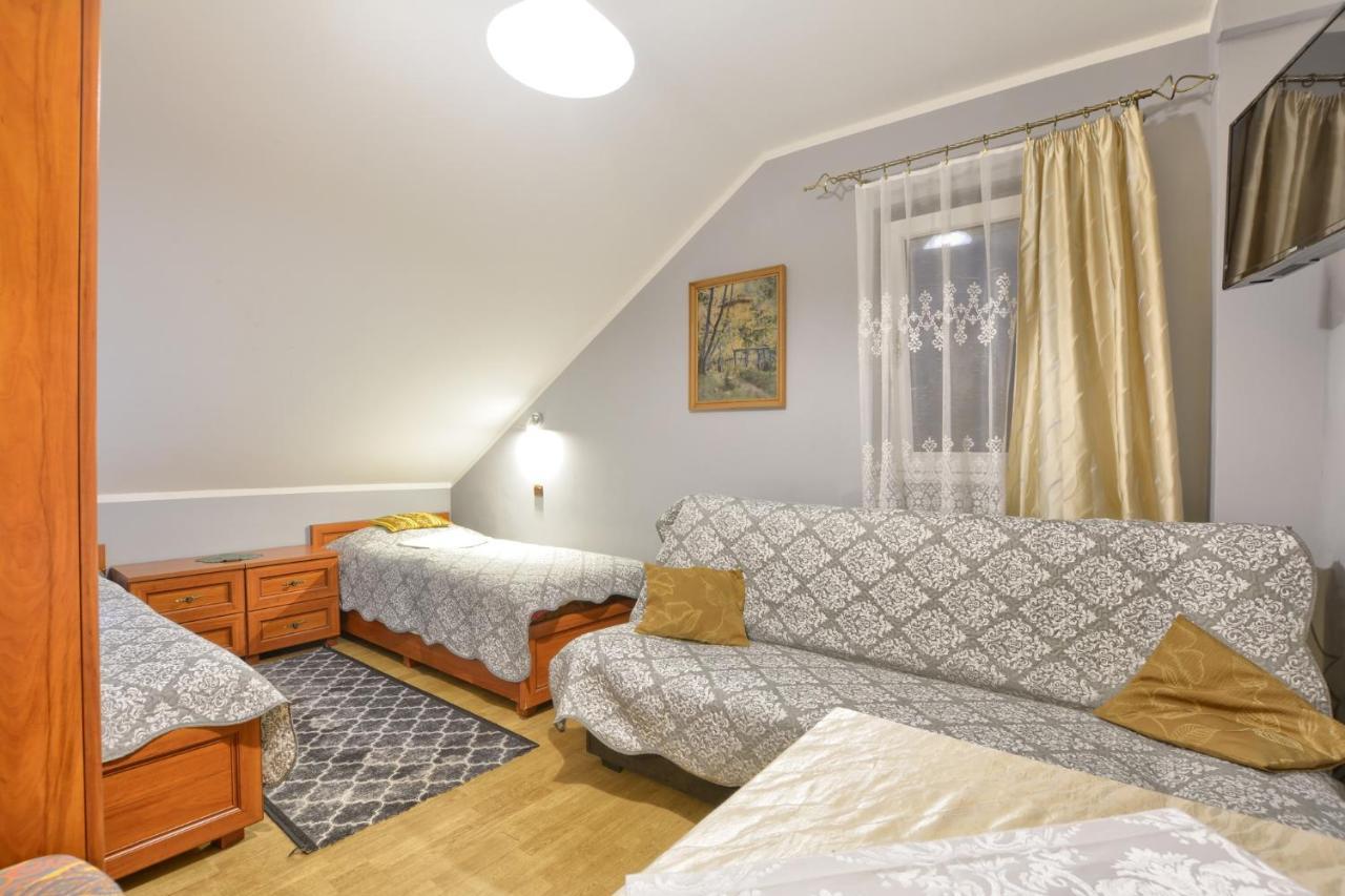 Zajazd Karlow Restauracja & Pokoje Goscinne Esterno foto